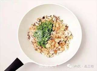 八爪鱼炒饭的做法步骤:6