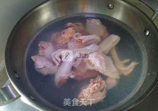 小鸡炖蘑菇的做法步骤:3