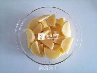 咖喱可乐饼-简单易做的异国小吃的做法步骤:2