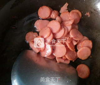 火腿肠煮米粉#2至3岁宝宝辅食#的做法步骤:2