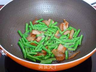 豆角炒肉的做法步骤:7