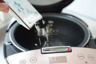 冰糖银耳莲子粥的做法步骤:2