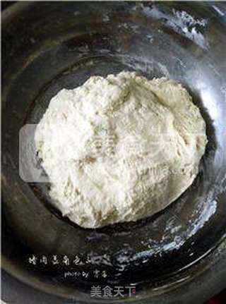 【皮薄馅儿香】猪肉豆角包子的做法步骤:2