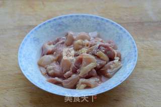 咖喱鸡肉焖饭的做法步骤:2