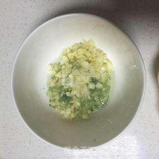 奇亚籽蒜香烤茄子的做法步骤:2