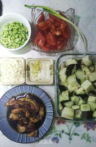 茄子青豆酱肉面的做法步骤：1