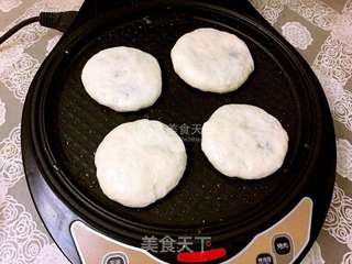 #ACA烘焙明星大赛#喷香的韭菜猪肉馅饼的做法步骤:12