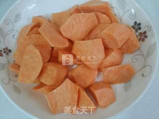 红薯糖水的做法步骤：2