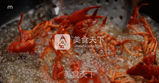 大虾来了麻辣小龙虾的做法步骤:5