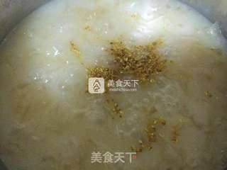 桂花杏仁银耳汤的做法步骤：5