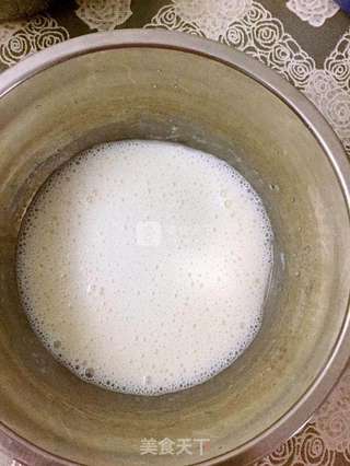 #ACA烘焙明星大赛#原味纸杯戚风蛋糕的做法步骤：2