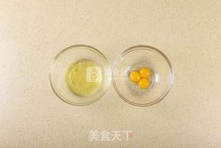彩虹蛋糕的做法步骤:2