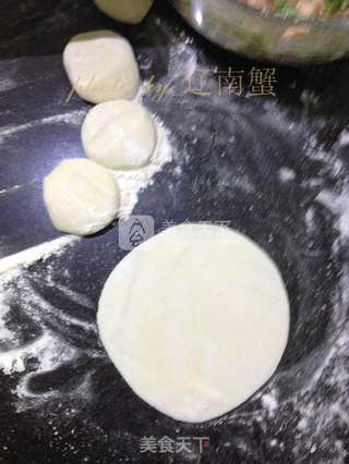 猪肉锅贴的做法步骤:11