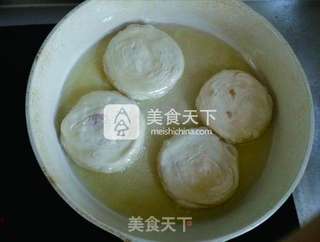 用自己的方法演绎人气火爆的酥饼——鲜肉酥饼的做法步骤:17