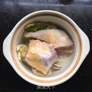 霸王花炖鸡汤的做法步骤:3