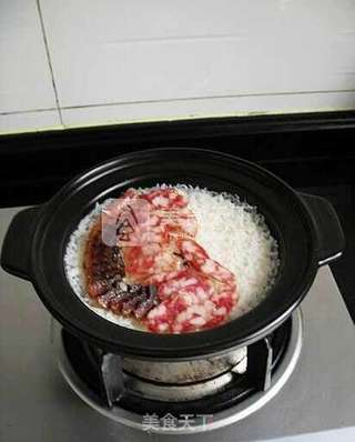 广式腊味煲仔饭的做法步骤:7
