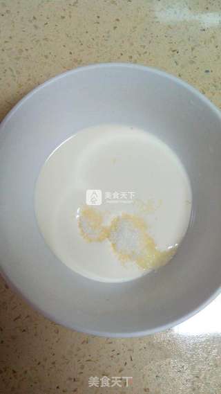 龙猫戚风蛋糕的做法步骤:17