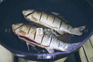 豆瓣鲫鱼的做法步骤:4