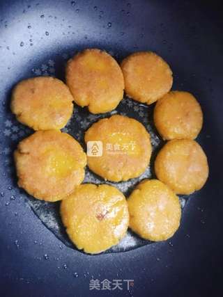 香煎南瓜饼的做法步骤:6