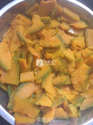 香煎南瓜饼的做法步骤:3