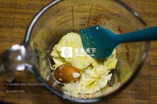泰国榴莲慕斯蛋糕(8寸)的做法步骤:2
