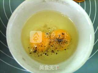 #ACA烘焙明星大赛#马芬杯亚麻籽油蔬菜蛋饼的做法步骤：3