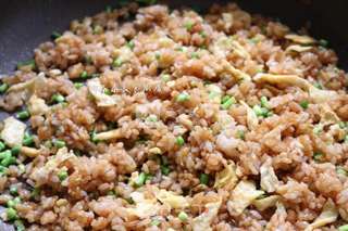 独家 酱油炒饭的做法步骤：15