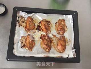 #ACA烘焙明星大赛#适合新手的美味简单烤箱菜——烤鸡翅的做法步骤：5