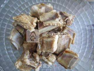 排骨焖饭——电饭煲一键搞定的做法步骤:2