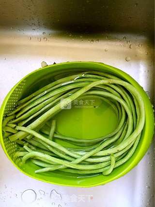 凉拌豇豆的做法步骤:2