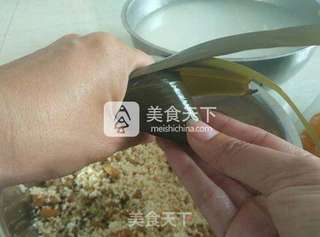 照烧鸡腿蛋黄粽的做法步骤:15