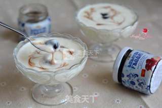 樱桃果酱酸奶的做法步骤:11