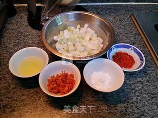 金钩绿玉芙蓉羹的做法步骤：1
