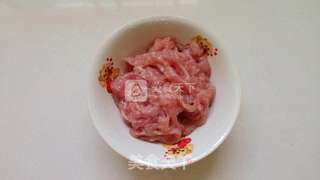 京酱肉丝的做法步骤:2