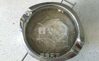 桂花杏仁豆腐的做法步骤:9