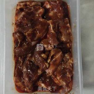 #ACA烘焙明星大赛#土豆片烤五花肉的做法步骤：3