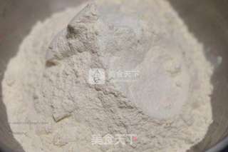 牛肉馅胡萝卜皮煎饺的做法步骤:5