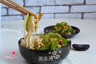 鸡蛋尖椒拌面的做法步骤:11
