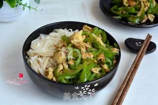 鸡蛋尖椒拌面的做法步骤:10