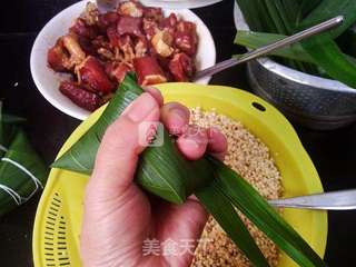 酱肉粽子的做法步骤:15