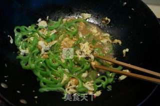 鸡蛋尖椒拌面的做法步骤:9