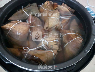 咸肉粽子的做法步骤:16