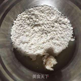 #ACA烘焙明星大赛#鲜肉蛋黄月饼的做法步骤:2