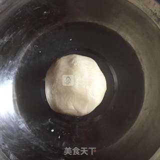 #ACA烘焙明星大赛#鲜肉蛋黄月饼的做法步骤:5