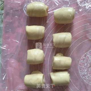 #ACA烘焙明星大赛#鲜肉蛋黄月饼的做法步骤:13