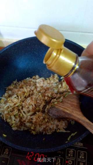 豆芽炒饭的做法步骤:8