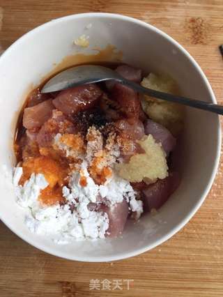 双味牙签肉(蜜汁版&蒜香辣味版)的做法步骤:5