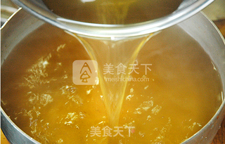 毛家名菜——鸡汁小麦菠菜羹的做法步骤:4