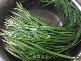 韭菜猪肉饺的做法步骤:2