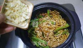 扁豆肉丝土豆焖面的做法步骤:14